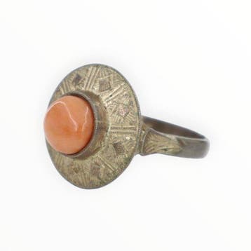Zonder minimumprijs - Ring - 9 kt. Geel goud - Koraal, Handtassen en Accessoires, Ringen, Nieuw