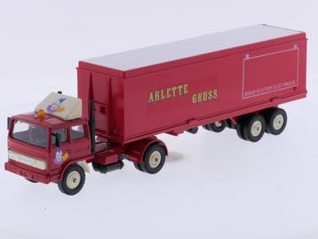 Schaal 1:43 Solido NEW OLD STOCK Ref. 831 Renault G260 se..., Hobby en Vrije tijd, Ophalen of Verzenden, Nieuw, Solido