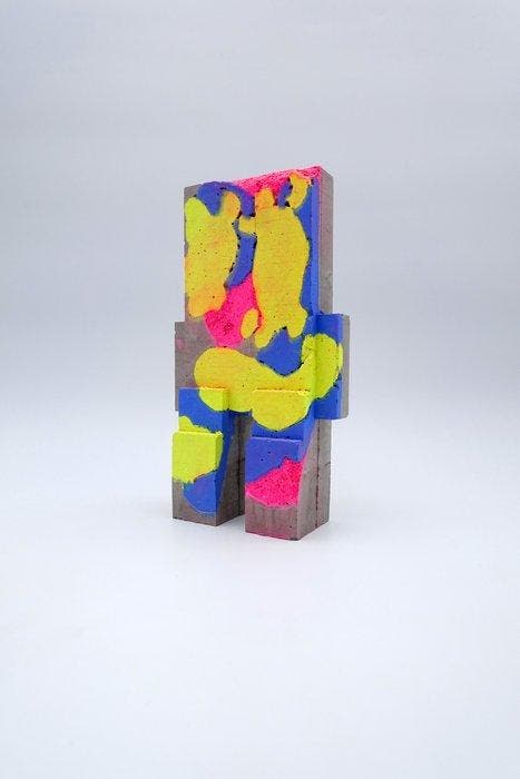 Wxyz (1980) - sculptuur, 322-1 - 246 mm - beton - 2025, Antiek en Kunst, Kunst | Designobjecten