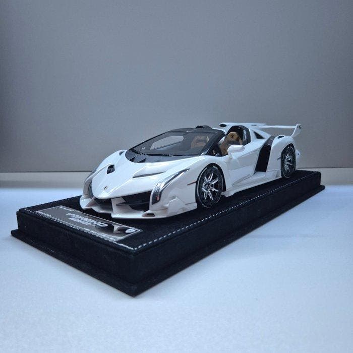 Henson&Heaven 1:18 - Modelauto - 2014 Lamborghini Veneno, Hobby & Loisirs créatifs, Voitures miniatures | 1:5 à 1:12