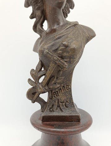sculptuur, Jeanne dArc - 26 cm - Hout, Legering