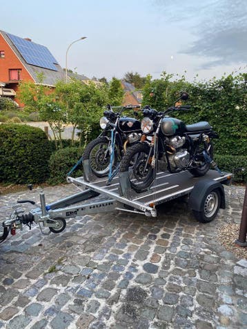 Te huur Tempo100 motor aanhangwagen, Ophalen