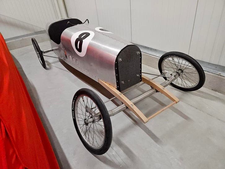Hill Racer – Handgebouwd aluminium model op houten frame, Collections, Collections Autre