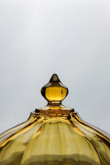 Hermanova Hut - František Peený - Vaas - Glas, Antiek en Kunst