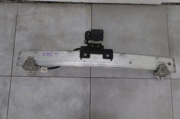 Radar sensor distributie balk voor Peugeot 208 II 1.2THP 984, Verzenden, Gebruikt
