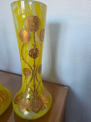 Vaas (2) - Opaline glas - 2 stuks Boheems