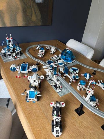 Lego Set - Space - Space items