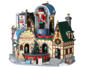 Lemax - Ludwig’s Wooden Nutcracker Factory- With 4.5v, Verzenden, Neuf