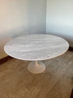 Knoll - Eero Saarinen - Eettafel - Tulip Table - Aluminium,