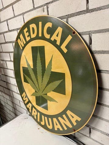 XXL Emaille reclamebord – Medical Marijuana – Rond – 76 cm –