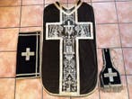 Oude romeinse chasuble - Borduurwerk - Orfroi - Goudgaren