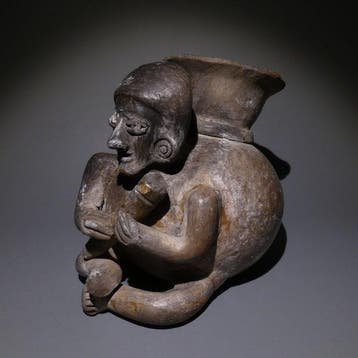 Colima, Mexico, Terracotta Figuratieve vaas. 13 cm hoog. 100, Verzamelen
