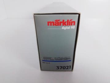 Märklin H0 - 37021 - Locomotive à vapeur avec tender (1) -