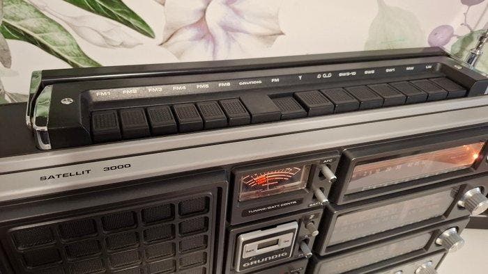 Grundig - Satellit 3000 Professional Wereldradio, Audio, Tv en Foto, Radio's