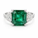 Bague - 18 carats Or blanc - 5.88ct. tw. Émeraude - Diamant