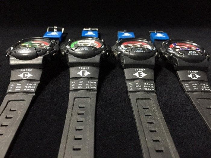 Set of 4 / 1998 FIFA World Cup France Commemorative Watch /, Verzamelen, Overige Verzamelen