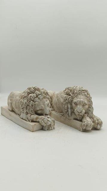 sculptuur, Coppia di leoni il dormiente e il vegliante -