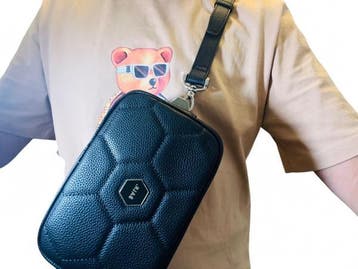 Veiling - Nieuwe BALR. U-Series Hexagon Crossbody Tas, Handtassen en Accessoires, Portemonnees, Nieuw