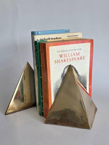 Boekensteunen (2) - Brass - Koper - Piramide