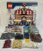 Lego - Creator Expert - Cafe Corner - Modular Buildings -, Enfants & Bébés, Jouets | Duplo & Lego