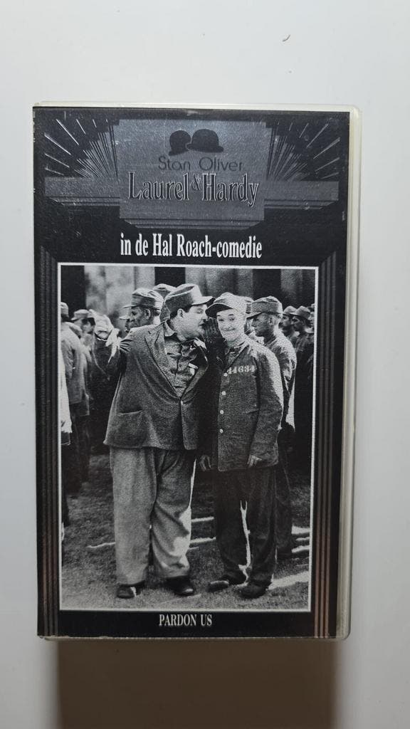 LAUREL & HARDY PARDON US (VHS), Cd's en Dvd's, VHS | Film, Gebruikt