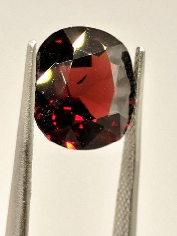 1 pcs Rouge Spinelle - 6.57 ct - Lotus Gemology (Thaïlande)