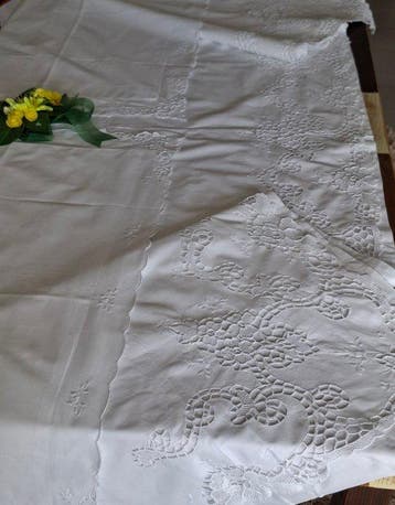 Betoverend laken met grote kussenslopen en prachtige