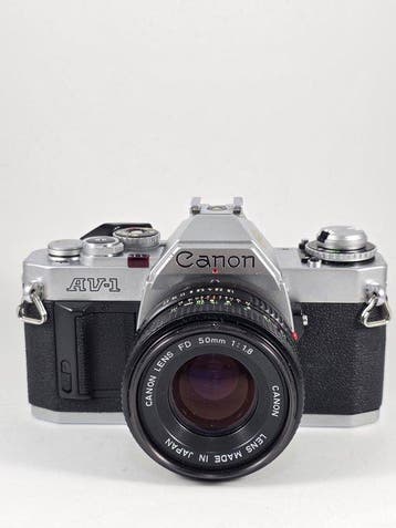 Canon AV-1 + Canon FD 50 mm Appareil photo argentique