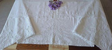 Draps de trousseau de rêve, agrémentés de magnifiques
