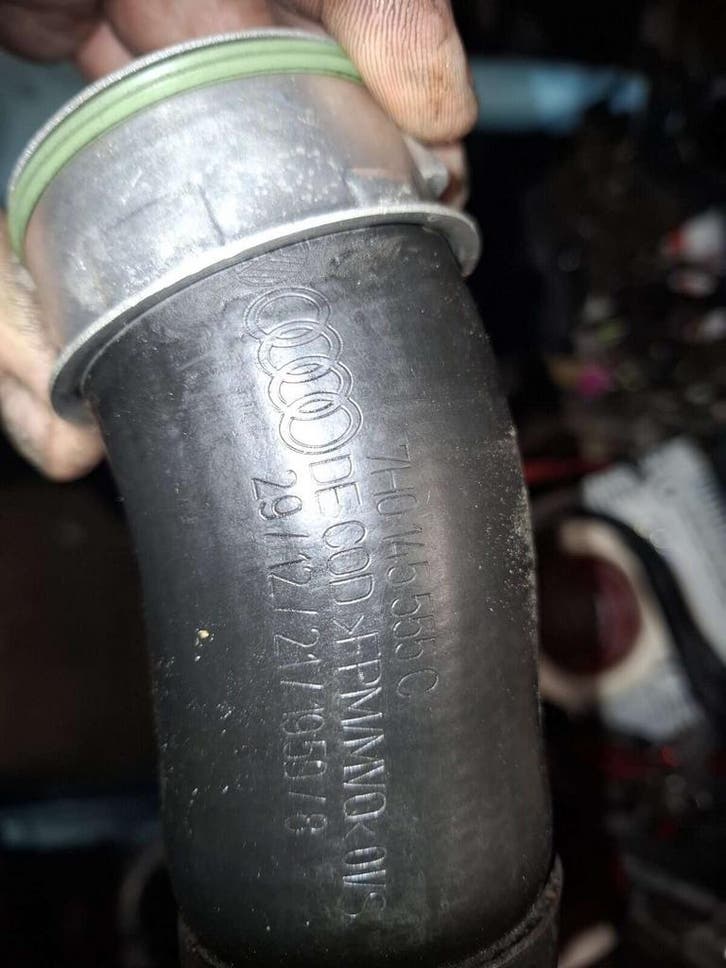 DRUKSLANG TURBO VOLKSWAGEN TRANSPORTER T5 7H0 145 555 C V..., Autos : Pièces & Accessoires, Moteurs & Accessoires, Enlèvement ou Envoi