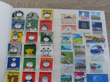 Japon - Le Japon, un album bourré de timbres japonais., Postzegels en Munten, Gestempeld