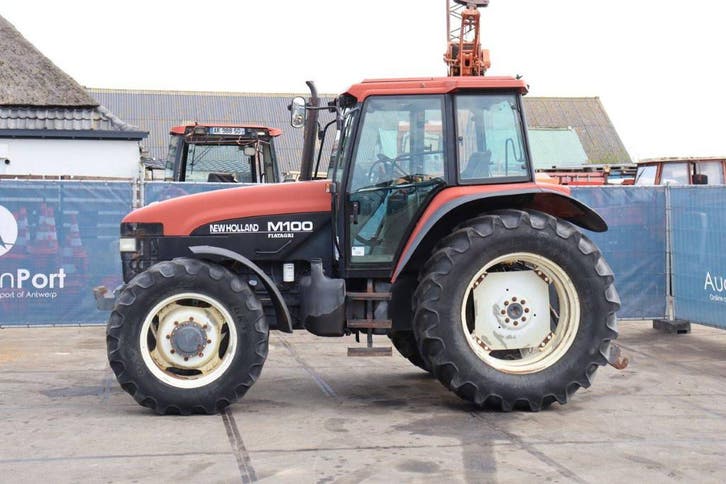 Veiling: Tractor New Holland M100DT Diesel 41pk 1998, Articles professionnels, Agriculture | Tracteurs, Enlèvement