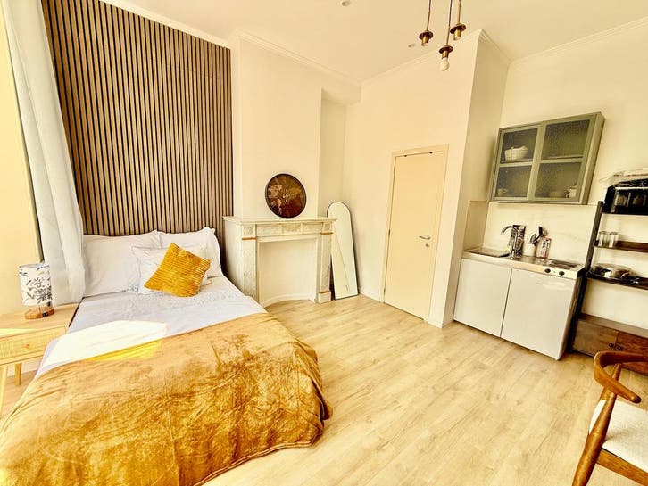 Huis aan Rue de Veeweyde, Anderlecht, Immo, Appartementen en Studio's te huur, 20 tot 35 m²