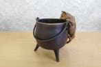 Sculpture, Exquisite Art Deco Bronze Cat Climbing in a Pot –, Antiek en Kunst