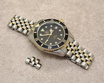 TAG Heuer - 1000 Professional - 980.020B Black Dial Swiss