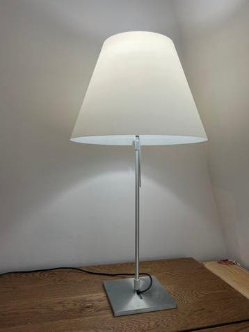 Luceplan - Lampe de table - Costanza - Aluminium, Plastique