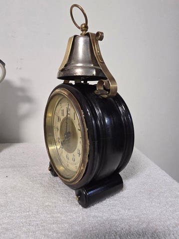 Wekker - Junghans Pfeilkreuz - Art Deco hout, metaal,
