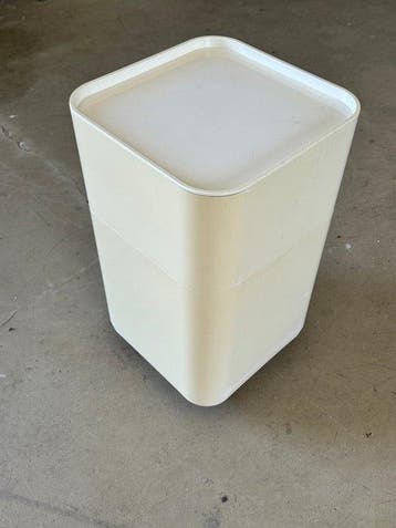 Kartell - Kabinet - Plastic