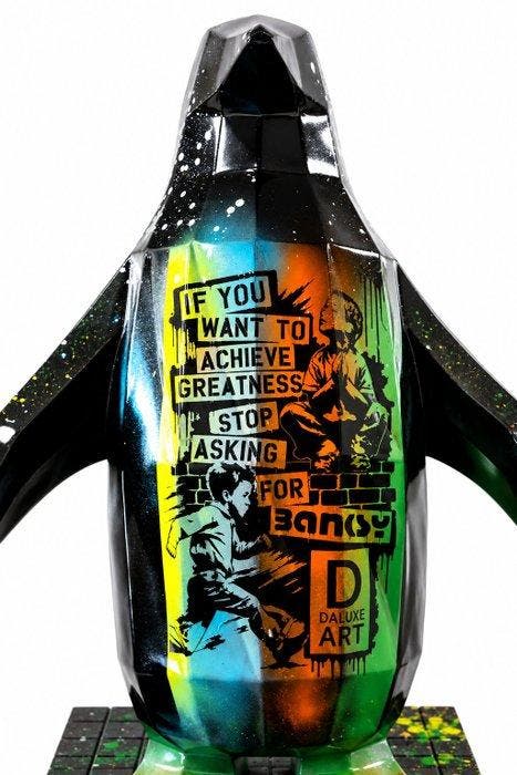 Daluxe Art - 1999 • Banksy Penguin Display – 90 cm, Antiquités & Art, Art | Objets design