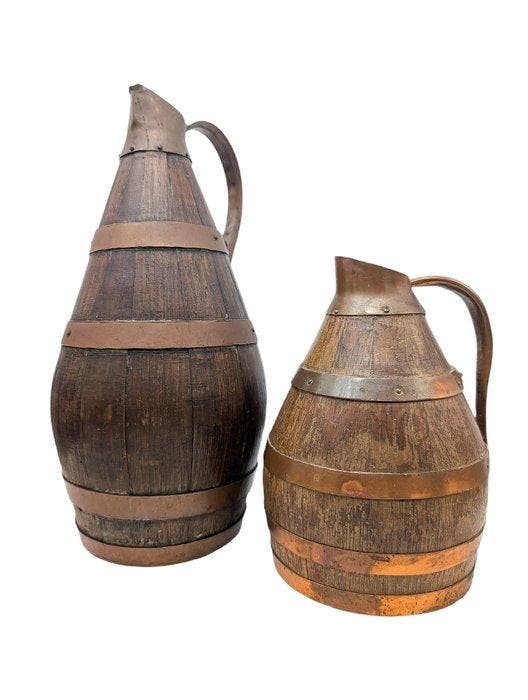 Kruik - Eik - Twee kruiken voor cider/wijn, gemaakt van hout, Antiquités & Art, Art | Objets design