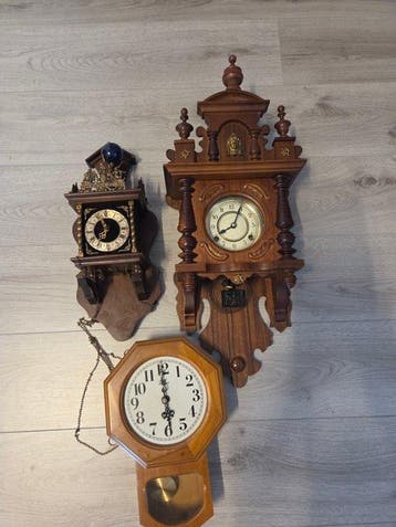 Wandklok (3) - Hout - 1960-1970 - voor restauratie