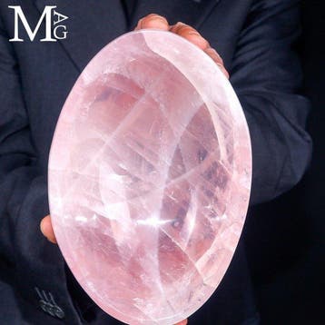 Bol en quartz rose brésilien taillé à la main - Quartz rose, Collections