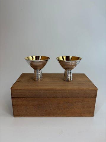 Set van twee zuivere zilveren (Jun-gin) sakazuki-kopjes –
