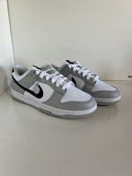 Nike - Dunk Low - Sneakers - Maat: EU 39 - Nieuw met tags