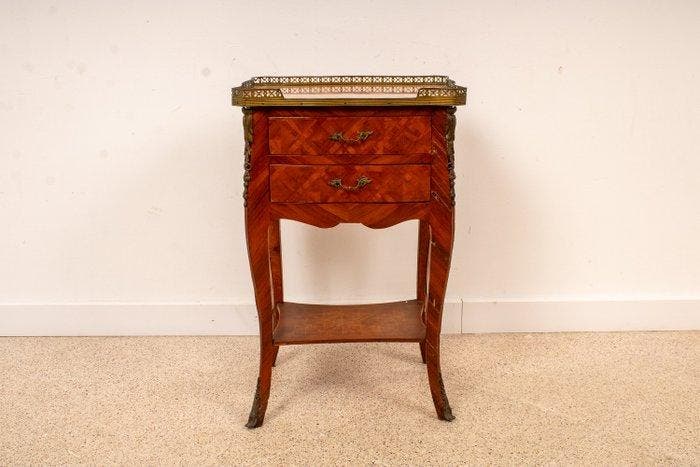 Nachtkastje - Bijzettafel met twee laden - Hout, Messing -, Antiek en Kunst, Antiek | Overige Antiek
