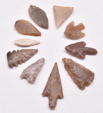 Neolithisch Jasper, Flint 10 pijlpunten AA++ (Zonder