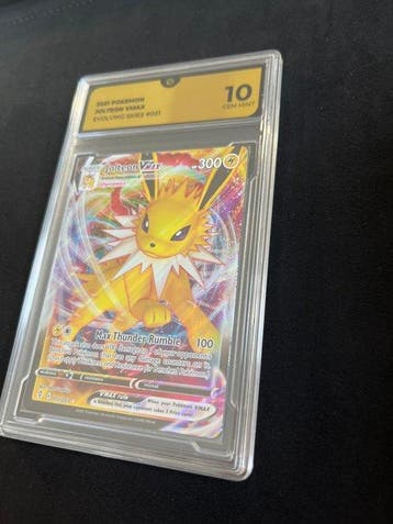 Pokémon - 1 Graded card - Jolteon #051 Evolving Skies, Nieuw