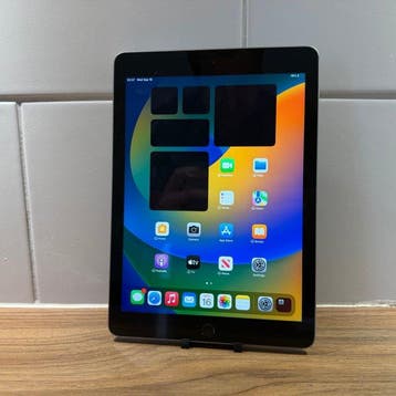 Apple iPad (5th Generation) 128GB Wifi - Mobiele telefoon