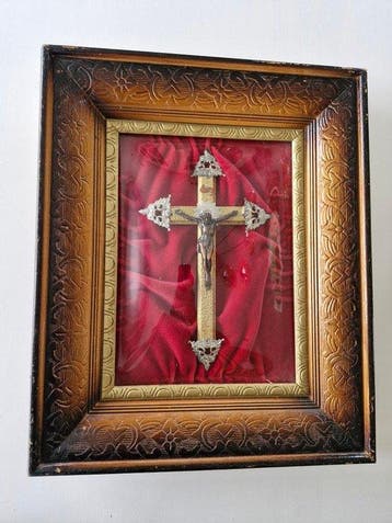 Crucifix - Bois, Verre - 1890 - 1920 - Crucifix derrière