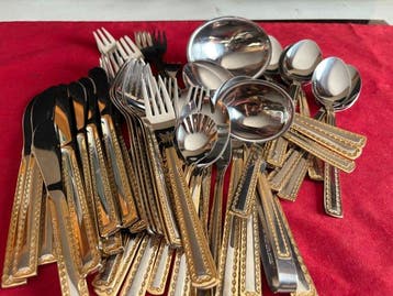 Bestekset voor 12 personen (60) - SOLINGEN 23/24 K GOUD -